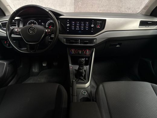 Volkswagen Polo 1.0 Sportline (APPLE CARPLAY, GROOT NAVI, CRUISE, ARMSTEUN, SPORTSTOELEN, BLUETOOTH, NIEUWE APK, ... ActivLease financial lease