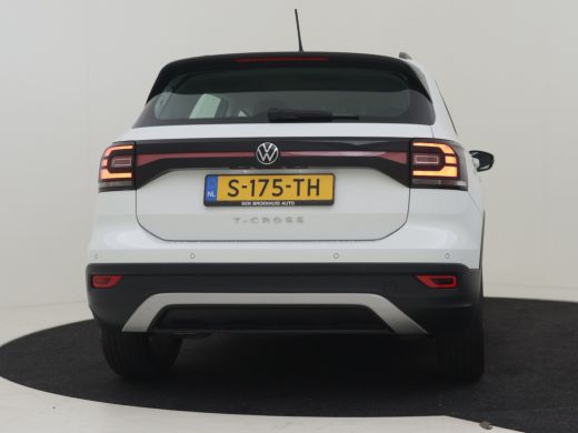 Volkswagen T-Cross 1.0 TSI Life 95Pk | Cruise control adaptief | Parkeersensoren | Apple carplay Android auto | DAB ... ActivLease financial lease