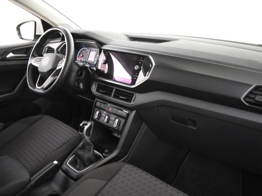 Volkswagen T-Cross 1.0 TSI Life 95Pk | Cruise control adaptief | Parkeersensoren | Apple carplay Android auto | DAB ... ActivLease financial lease