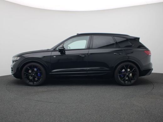 Volkswagen Touareg 3.0 TSi eHybrid 4MOTION R 463PK Aut. matrix led, trekhaak, panoramadak, 360gr. camera, leder, luc... ActivLease financial lease