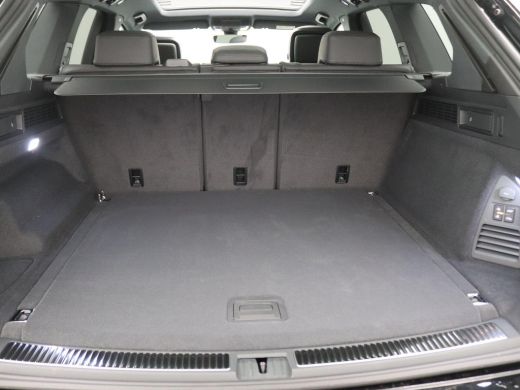 Volkswagen Touareg 3.0 TSi eHybrid 4MOTION R 463PK Aut. matrix led, trekhaak, panoramadak, 360gr. camera, leder, luc... ActivLease financial lease