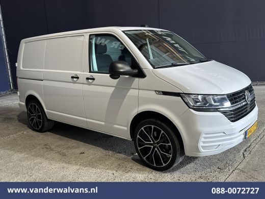Volkswagen Transporter 2.0 TDI L1H1 Euro6 Airco | Apple Carplay | Cruisecontrol | LM-velgen | Trekhaak | Parkeersensoren... ActivLease financial lease