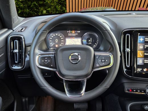 Volvo  XC40 1.5 T4 Plug-in hybrid Plus Dark | Harman/Kardon | Memory | 360 Camera | Pilot Assist ActivLease financial lease