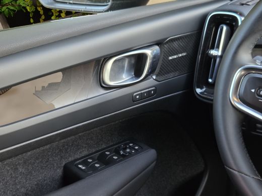 Volvo  XC40 1.5 T4 Plug-in hybrid Plus Dark | Harman/Kardon | Memory | 360 Camera | Pilot Assist ActivLease financial lease