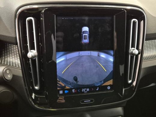 Volvo  XC40 Recharge P8 AWD R-Design | Harman Kardon | Trekhaak | Stylingkit | 20'' | ActivLease financial lease