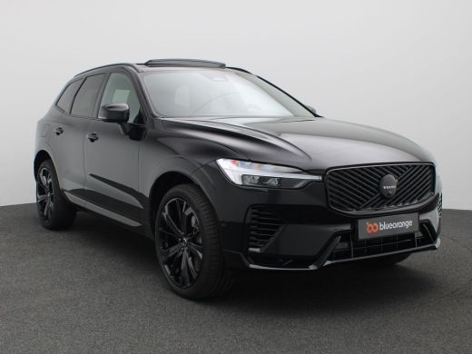 Volvo  XC60 2.0 T6 Plug-in hybrid AWD Plus Black Edition 350PK Pano-Schuifdak, Trekhaak, 21" LM Velgen, 360gr... ActivLease financial lease