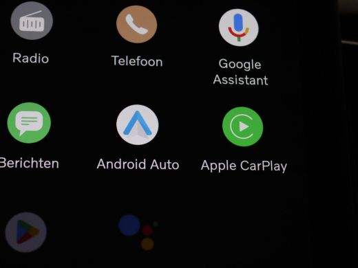 Volvo  XC60 2.0 T6 Plug-in hybrid AWD Plus Black Edition 350PK Pano-Schuifdak, Trekhaak, 21" LM Velgen, 360gr... ActivLease financial lease