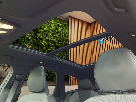 Volvo  XC60 2.0 T6 Plug-in hybrid AWD Plus Dark | Pano | 360 Cam | Memory | Pilot Assist | 21" Velgen ActivLease financial lease