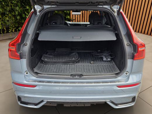 Volvo  XC60 2.0 T6 Plug-in hybrid AWD Plus Dark | Pano | 360 Cam | Memory | Pilot Assist | 21" Velgen ActivLease financial lease