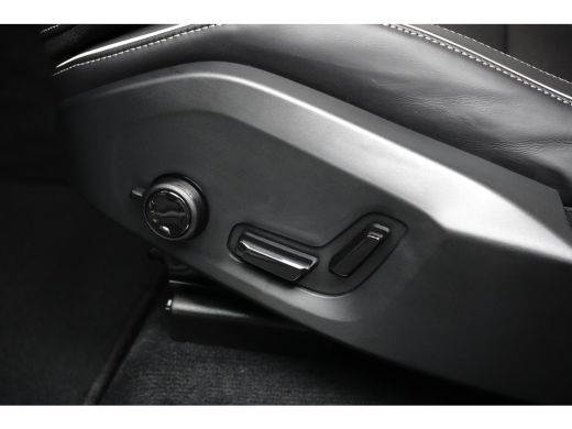 Volvo  XC60 2.0 T6 Plus Black Edition Recharge AWD | Trekhaak | 360 Cam | Pano | Head-up | Harman/Kardon | Me... ActivLease financial lease