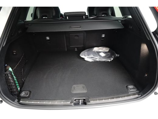 Volvo  XC60 2.0 T6 Plus Black Edition Recharge AWD | Trekhaak | 360 Cam | Pano | Head-up | Harman/Kardon | Me... ActivLease financial lease