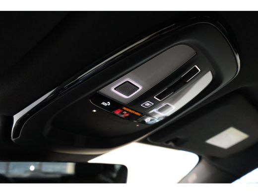 Volvo  XC60 T6 350PK AWD Plus Black Edition | Facelift | Pano-dak | Premium Pack | Lighting Pack ActivLease financial lease