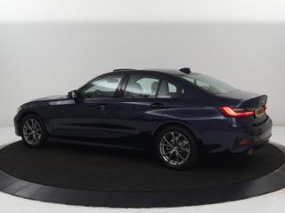 BMW 3 Serie 320i High Executive Edition | Panoramadak | Leder | Stoel & Stuurverwarming | Adaptive Cruise | S...