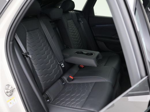 Audi A6 Avant e-tron Avant e-tron S EDITION PERFORMANCE 100 kWh + PANORAMA | 21 INCH | LUCHTVERING | BIJRIJDER DISPLAY... ActivLease financial lease