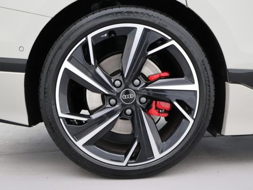 Audi A6 e-tron E-TRON S EDITION PERFORMANCE 100 kWh + PANORAMA | 21 INCH | LUCHTVERING | BIJRIJDER DISPLAY | TEC... ActivLease financial lease