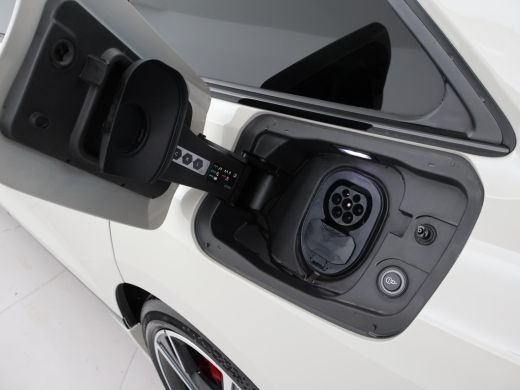 Audi A6 e-tron E-TRON S EDITION PERFORMANCE 100 kWh + PANORAMA | 21 INCH | LUCHTVERING | BIJRIJDER DISPLAY | TEC... ActivLease financial lease