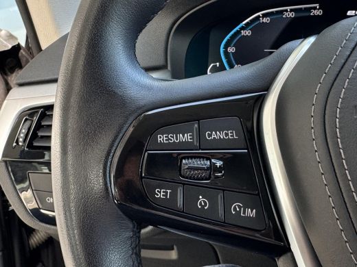 BMW 5 Serie Touring 520e Business Edition Plus NL-AUTO | LEDER | PDC ActivLease financial lease