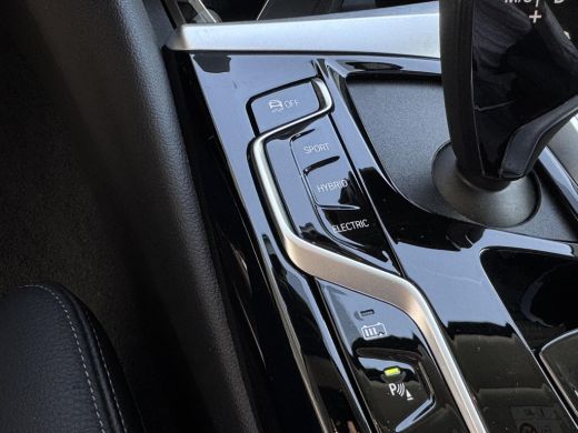 BMW 5 Serie Touring 520e Business Edition Plus NL-AUTO | LEDER | PDC ActivLease financial lease