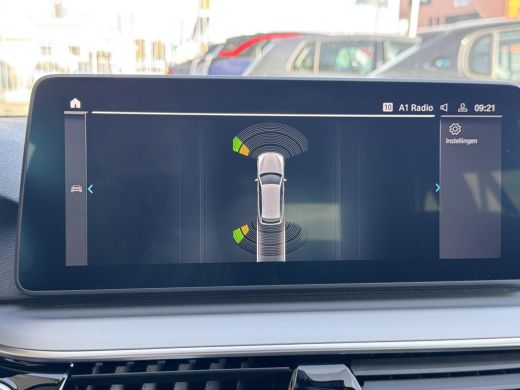 BMW 5 Serie Touring 520e Business Edition Plus NL-AUTO | LEDER | PDC ActivLease financial lease