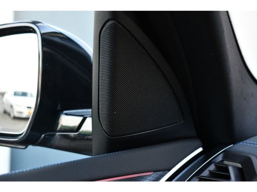 BMW X3 xDrive30e M-Sport Pano M-zetels Trekhaak HUD Laser-LED 20inch ActivLease financial lease