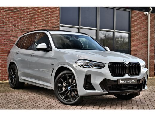 BMW X3 xDrive30e M-Sport Pano M-zetels Trekhaak HUD Laser-LED 20inch ActivLease financial lease