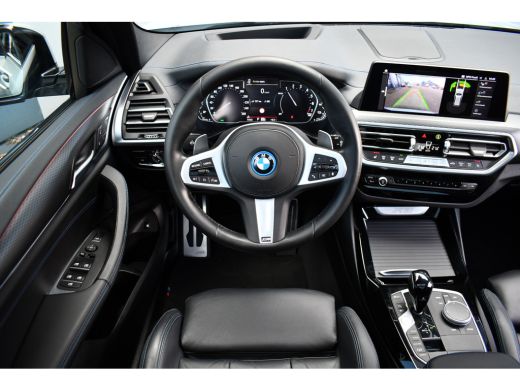 BMW X3 xDrive30e M-Sport Pano M-zetels Trekhaak HUD Laser-LED 20inch ActivLease financial lease