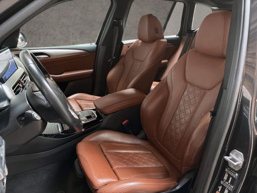 BMW X3 xDrive30e Sport 293Pk Automaat (APPLE CARPLAY, GROOT NAVI, MEMORY SEATS, LASER KOPLAMPEN, BRUIN L... ActivLease financial lease
