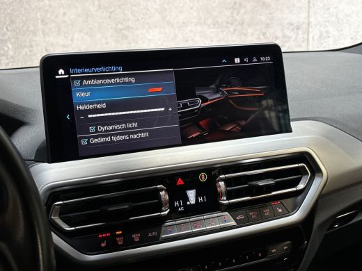 BMW X3 xDrive30e Sport 293Pk Automaat (APPLE CARPLAY, GROOT NAVI, MEMORY SEATS, LASER KOPLAMPEN, BRUIN L... ActivLease financial lease