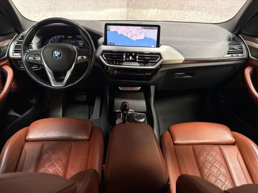 BMW X3 xDrive30e Sport 293Pk Automaat (APPLE CARPLAY, GROOT NAVI, MEMORY SEATS, LASER KOPLAMPEN, BRUIN L... ActivLease financial lease