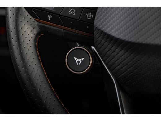 CUPRA Formentor 1.5 TSI 272 PK e-Hybrid VZ Performance Panoramadak | Trekhaak | Stoelen Elektrisch | Leder | 360 ... ActivLease financial lease