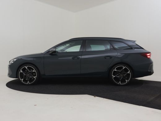 CUPRA Leon Sportstourer 1.5 TSI 272PK PHEV e-Hybrid VZ Performance | Achteruitrijcamera | Navigatie | Apple carplay Andro... ActivLease financial lease