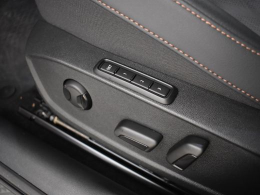 CUPRA Leon Sportstourer 1.5 TSI 272PK PHEV e-Hybrid VZ Performance | Achteruitrijcamera | Navigatie | Apple carplay Andro... ActivLease financial lease