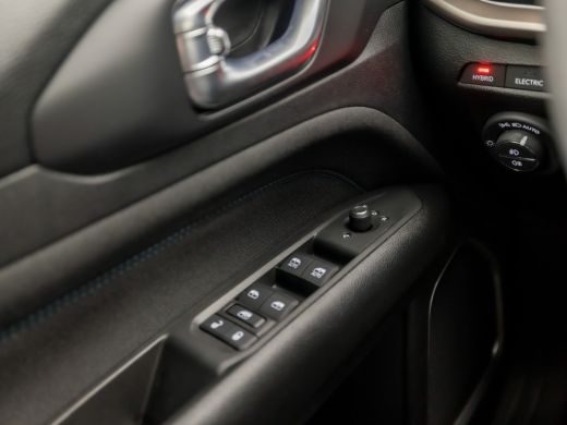 Jeep Compass 4xe 240 Plug-in Hybrid Electric Trailhawk 240Pk automaat (VIRTUAL COCKPIT, APPLE CARPLAY, GROOT N... ActivLease financial lease