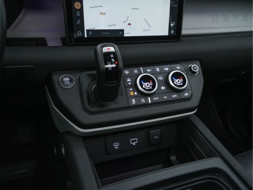 Land Rover Defender 110 2.0 P400e 110 XS Edition (Plug-in) (INCL-BTW) *PANO | LEATHER | FULL-LED | MERIDIAN-AUDIO | B... ActivLease financial lease