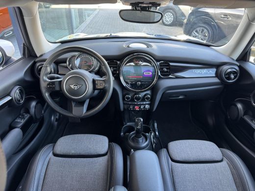 Mini Cooper 1.5 Cooper Camden Edition NL-AUTO | LAGE KM STAND | NAVI | 1/2 LEDER ActivLease financial lease