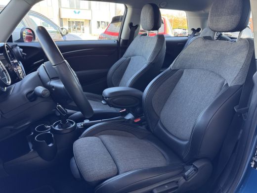 Mini Cooper 1.5 Cooper Camden Edition NL-AUTO | LAGE KM STAND | NAVI | 1/2 LEDER ActivLease financial lease