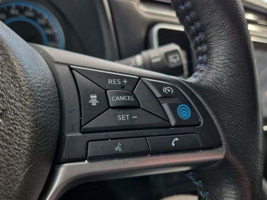 Nissan Leaf Tekna 40 kWh Trekhaak | Camera | Stoel+Stuur verwarming | Leder/alcantara | Full LED | Keyless | ActivLease financial lease