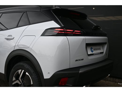 Peugeot 2008 1.2 Hybrid 145 GT Voorraad-Actie! | 8 Jaar Garantie | Achteruitrijcamera | Navigatie | Elektr. St... ActivLease financial lease