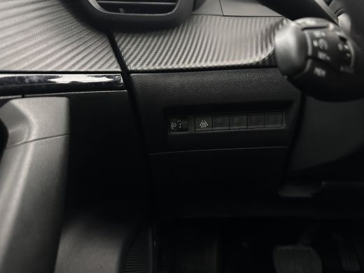 Peugeot 2008 1.2 PureTech Blue Lease Active (INCL-BTW) Aut. *FULL-LED | NAVI-FULLMAP | DIGI-COCKPIT | HEATED-S... ActivLease financial lease