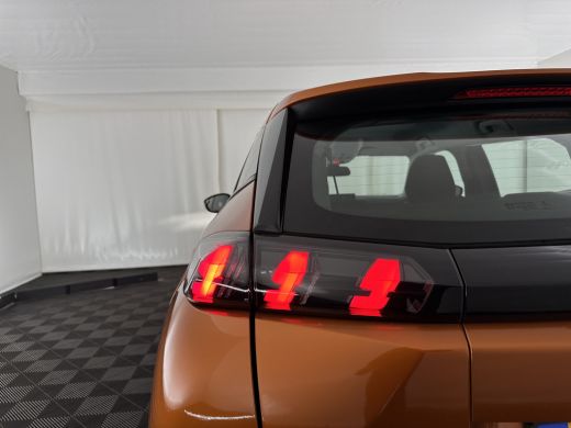 Peugeot 2008 1.2 PureTech Blue Lease Active (INCL-BTW) Aut. *FULL-LED | NAVI-FULLMAP | DIGI-COCKPIT | HEATED-S... ActivLease financial lease