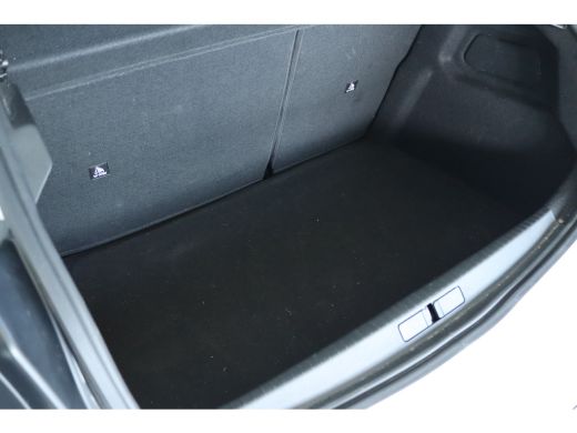 Peugeot 208 1.2 Hybrid 110 e-DCS6 Style | Cruise Control | Carplay | LED | Parkeersensoren | ActivLease financial lease