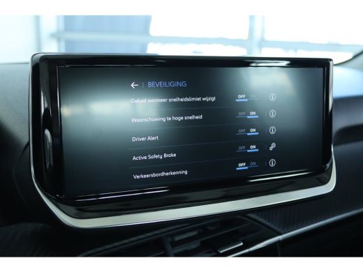 Peugeot 208 1.2 Hybrid 110 e-DCS6 Style | Cruise Control | Carplay | LED | Parkeersensoren | ActivLease financial lease