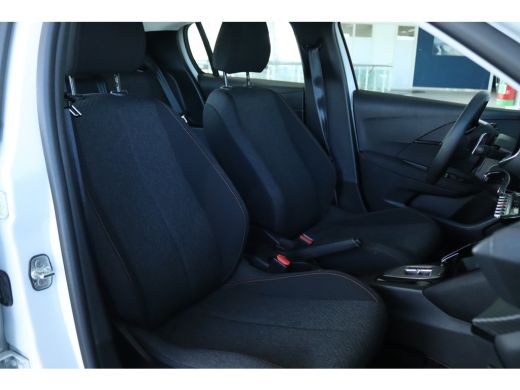 Peugeot 208 1.2 Hybrid 110 e-DCS6 Style | Cruise Control | Carplay | LED | Parkeersensoren | ActivLease financial lease