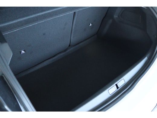 Peugeot 208 1.2 Turbo 100 Style | Cruise Control | Airco | Parkeersensoren | Carplay | LED | ActivLease financial lease