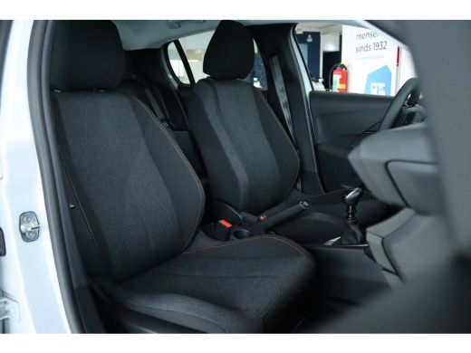 Peugeot 208 1.2 Turbo 100 Style | Cruise Control | Airco | Parkeersensoren | Carplay | LED | ActivLease financial lease