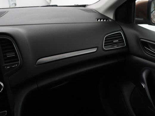 Renault M&eacute;gane Estate Estate 1.3 TCe Business Zen | Trekhaak | PDC | Carplay | Navigatie | Full LED | Cruise control | ... ActivLease financial lease