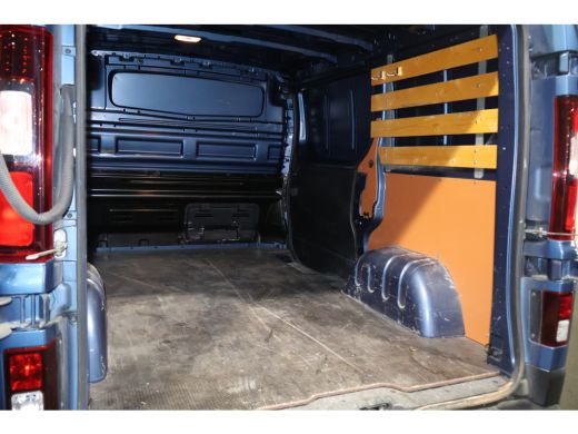 Renault Trafic 2.0 dCi 145pk L1 H1 Automaat ActivLease financial lease