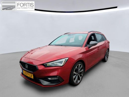 Seat Leon Sportstourer 1.5 TSI FR Business Intense NL-AUTO | TREKHAAK | CARPLAY