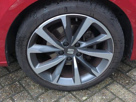 Seat Leon Sportstourer 1.5 TSI FR Business Intense NL-AUTO | TREKHAAK | CARPLAY ActivLease financial lease