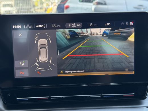 Seat Leon Sportstourer 1.5 TSI FR Business Intense NL-AUTO | TREKHAAK | CARPLAY ActivLease financial lease